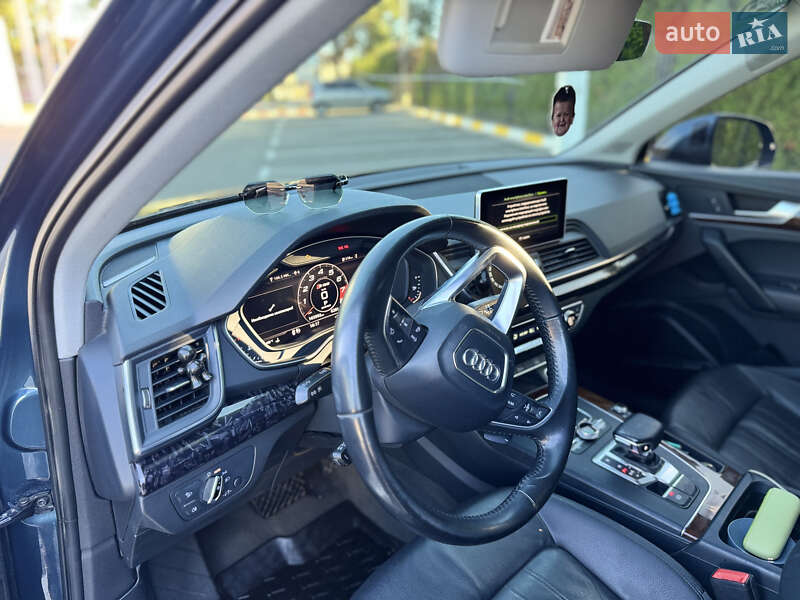 Внедорожник / Кроссовер Audi Q5 2017 в Киеве