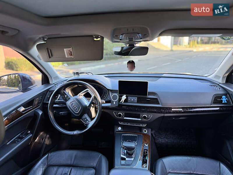 Внедорожник / Кроссовер Audi Q5 2017 в Киеве