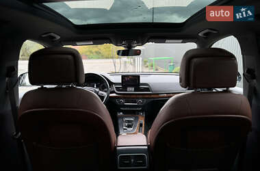 Внедорожник / Кроссовер Audi Q5 2017 в 