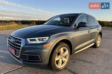 Внедорожник / Кроссовер Audi Q5 2018 в 