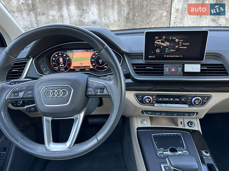 Внедорожник / Кроссовер Audi Q5 2018 в Луцке