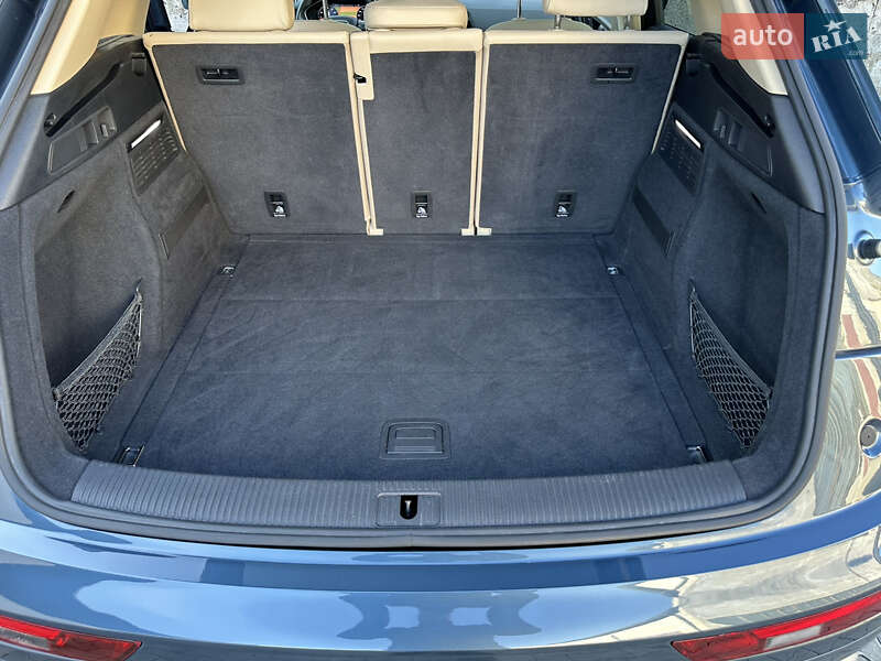 Внедорожник / Кроссовер Audi Q5 2018 в Луцке