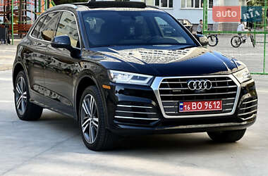 Внедорожник / Кроссовер Audi Q5 2017 в 