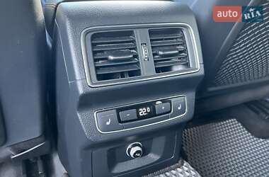 Позашляховик / Кросовер Audi Q5 2017 в 