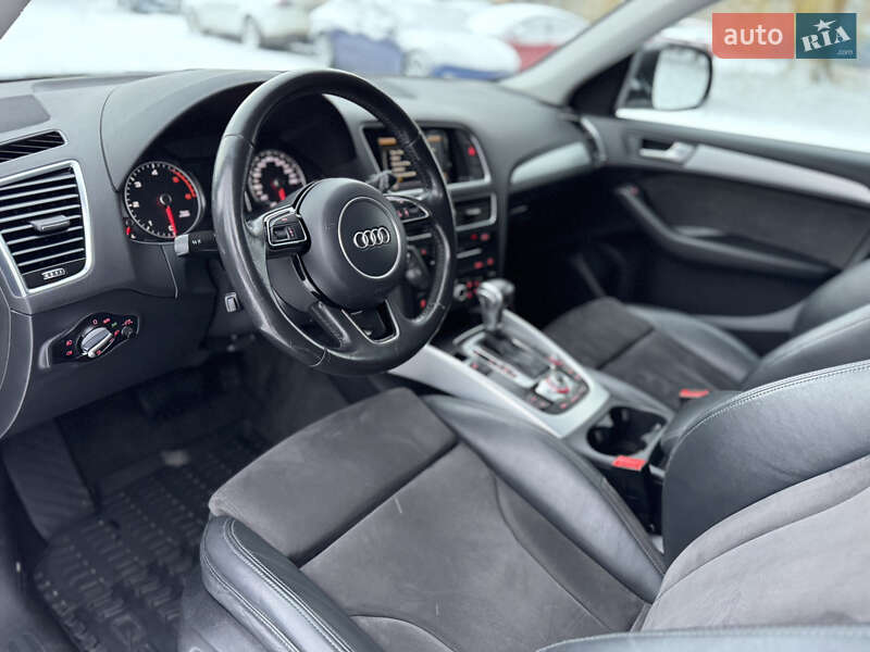 Позашляховик / Кросовер Audi Q5 2017 в Чернівцях