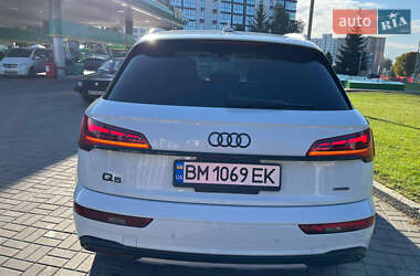 Внедорожник / Кроссовер Audi Q5 2020 в 