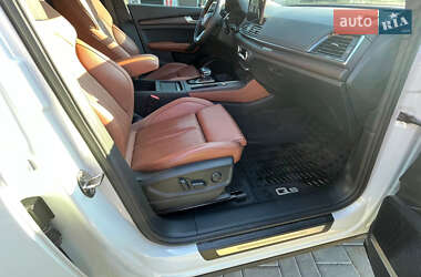 Внедорожник / Кроссовер Audi Q5 2020 в 