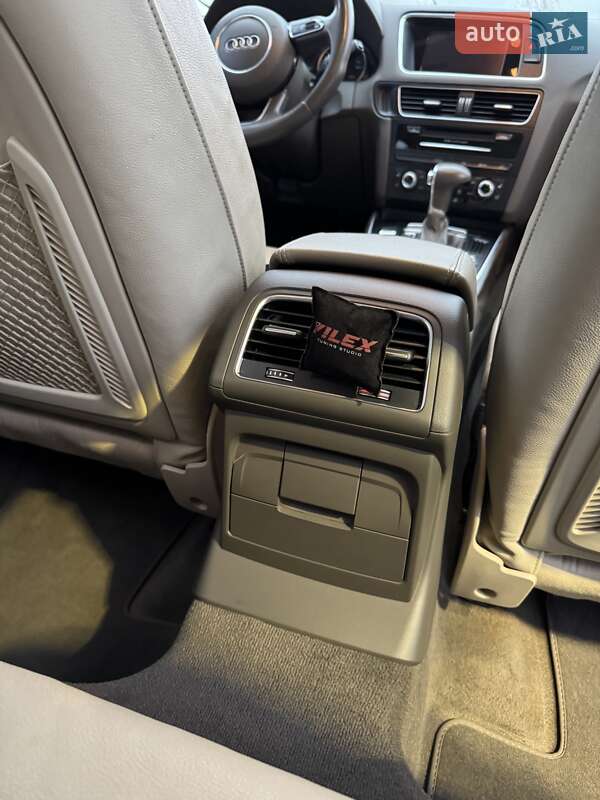 Позашляховик / Кросовер Audi Q5 2014 в Києві