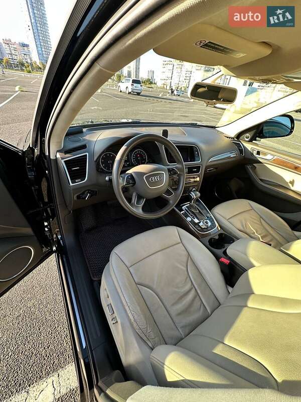 Позашляховик / Кросовер Audi Q5 2016 в Києві