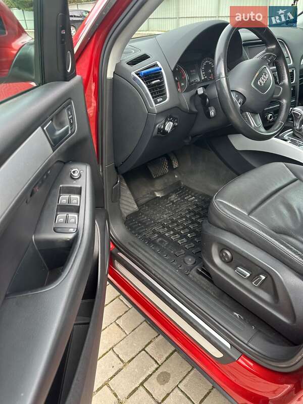 Позашляховик / Кросовер Audi Q5 2013 в Луцьку