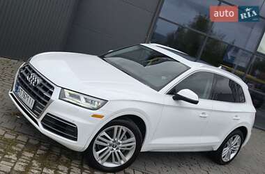 Позашляховик / Кросовер Audi Q5 2017 в 