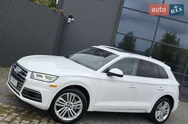 Позашляховик / Кросовер Audi Q5 2017 в 