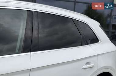 Позашляховик / Кросовер Audi Q5 2017 в 