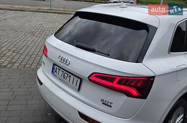 Позашляховик / Кросовер Audi Q5 2017 в 