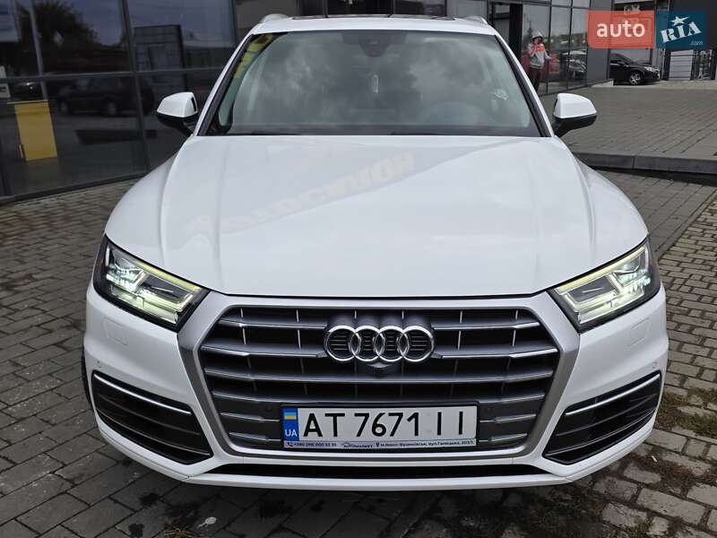 Внедорожник / Кроссовер Audi Q5 2017 в Ивано-Франковске