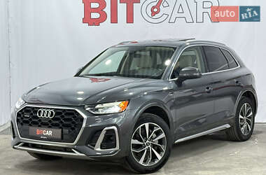 Внедорожник / Кроссовер Audi Q5 2022 в 