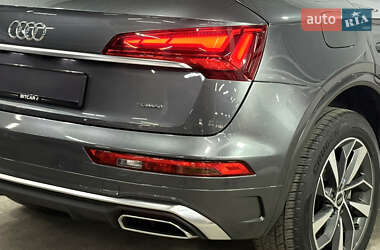 Внедорожник / Кроссовер Audi Q5 2022 в 