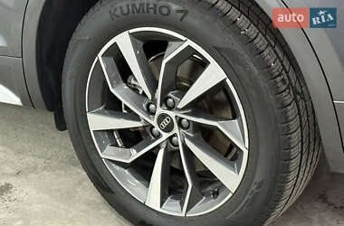 Внедорожник / Кроссовер Audi Q5 2022 в 