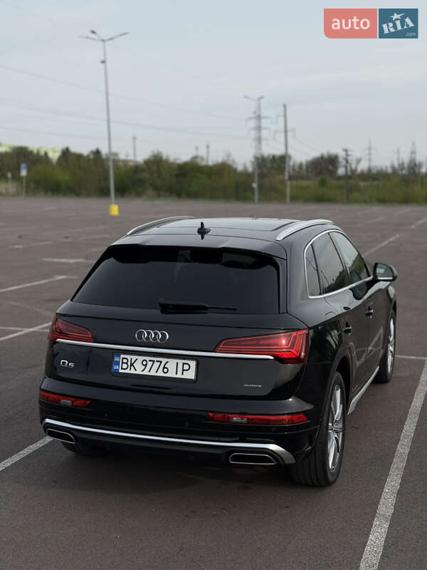 Позашляховик / Кросовер Audi Q5 2020 в Рівному