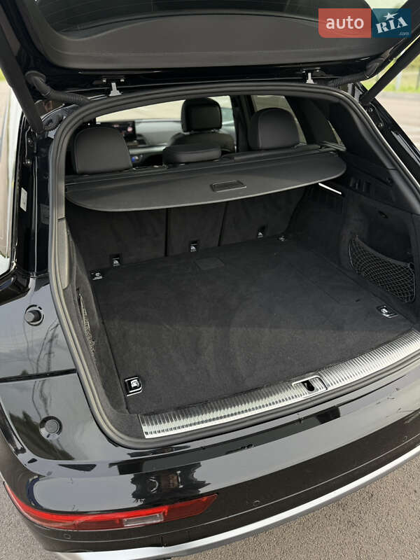 Позашляховик / Кросовер Audi Q5 2020 в Рівному