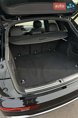 Внедорожник / Кроссовер Audi Q5 2020 в 