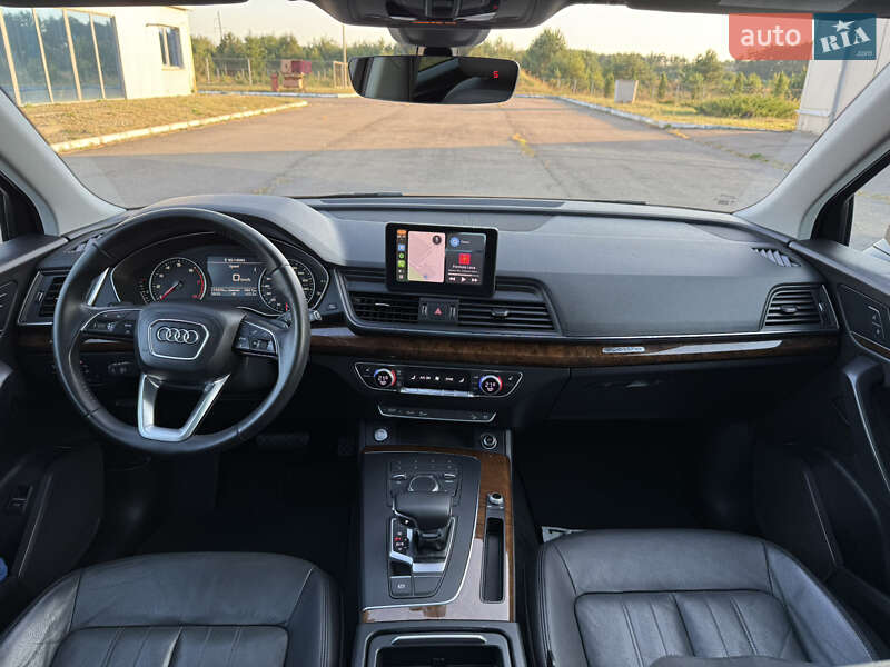 Внедорожник / Кроссовер Audi Q5 2018 в Ровно