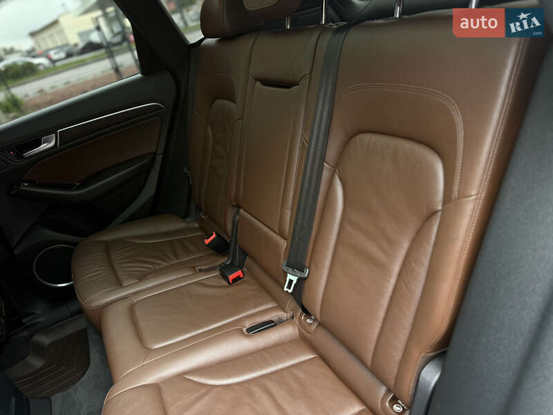 Позашляховик / Кросовер Audi Q5 2016 в Стрию
