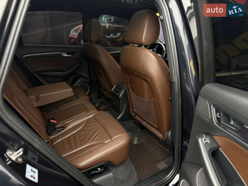 Позашляховик / Кросовер Audi Q5 2016 в Стрию