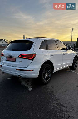 Позашляховик / Кросовер Audi Q5 2016 в 