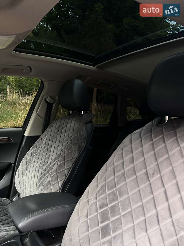 Позашляховик / Кросовер Audi Q5 2012 в Києві