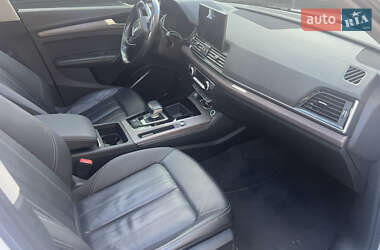 Позашляховик / Кросовер Audi Q5 2020 в 