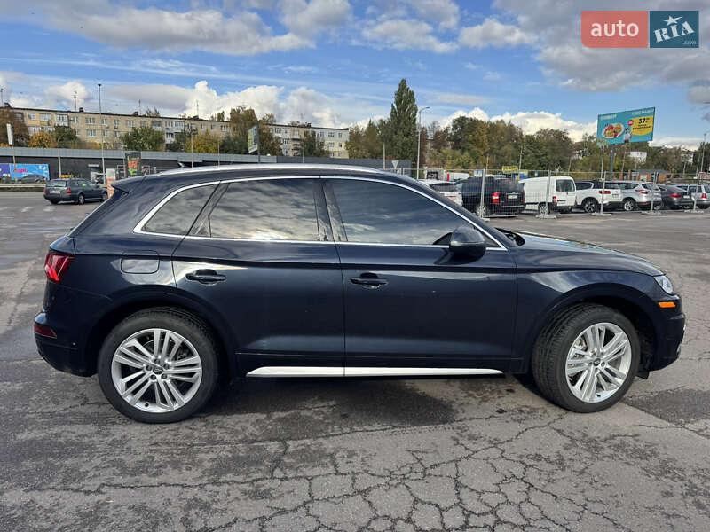 Внедорожник / Кроссовер Audi Q5 2019 в Полтаве