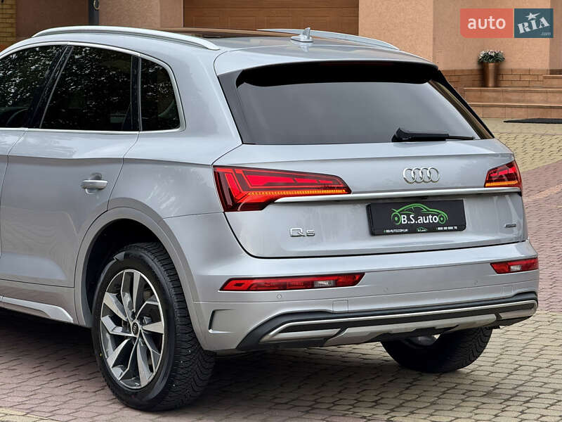 Внедорожник / Кроссовер Audi Q5 2021 в Мукачево