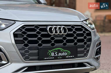 Позашляховик / Кросовер Audi Q5 2021 в 