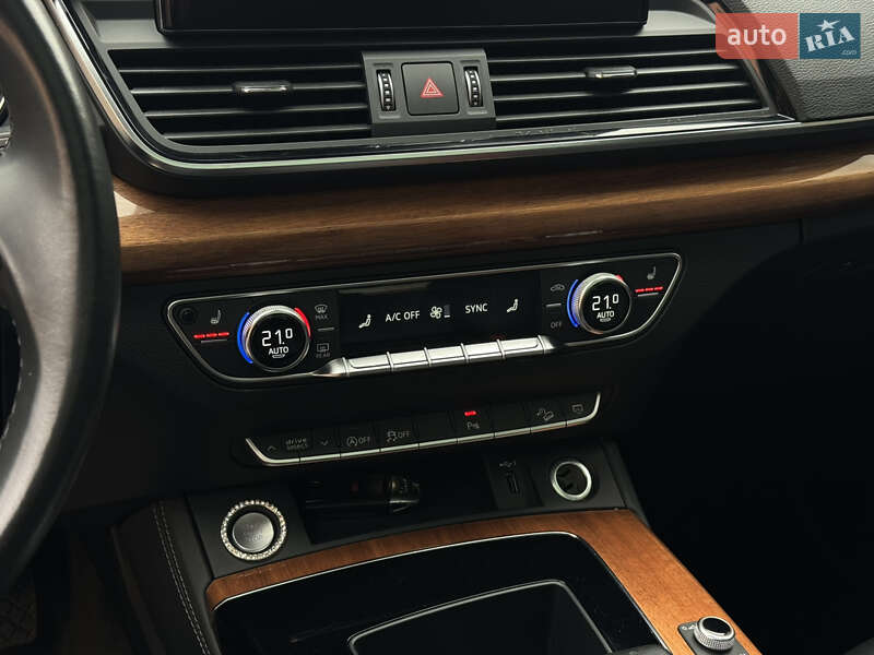Внедорожник / Кроссовер Audi Q5 2021 в Мукачево