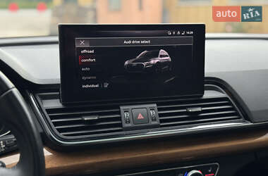 Позашляховик / Кросовер Audi Q5 2021 в 