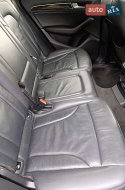 Позашляховик / Кросовер Audi Q5 2012 в  фото 32 Позашляховик / Кросовер Audi Q5 2012 в