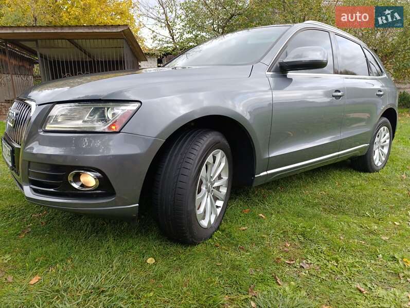 Позашляховик / Кросовер Audi Q5 2012 в Володимирі