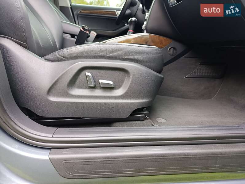 Позашляховик / Кросовер Audi Q5 2012 в Володимирі