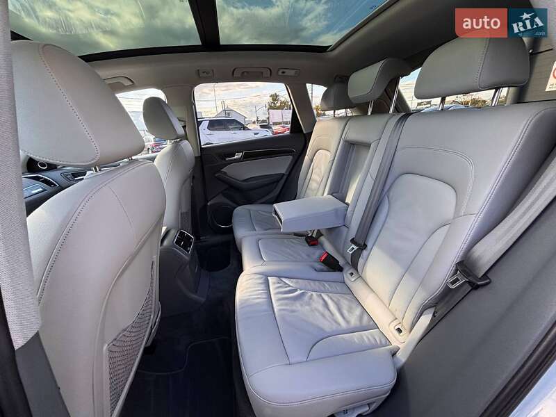 Внедорожник / Кроссовер Audi Q5 2017 в Львове