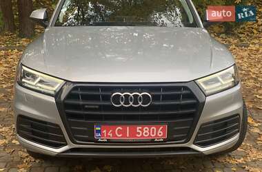 Позашляховик / Кросовер Audi Q5 2018 в 