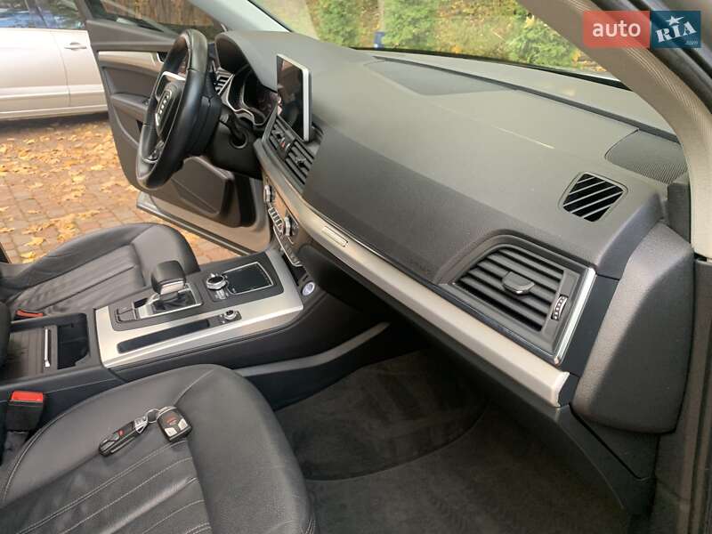 Внедорожник / Кроссовер Audi Q5 2018 в Дрогобыче