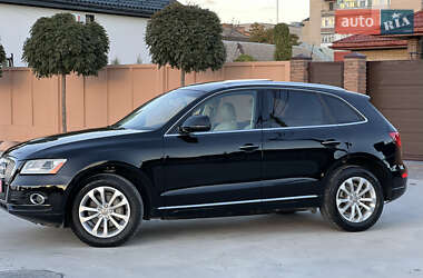 Внедорожник / Кроссовер Audi Q5 2015 в 