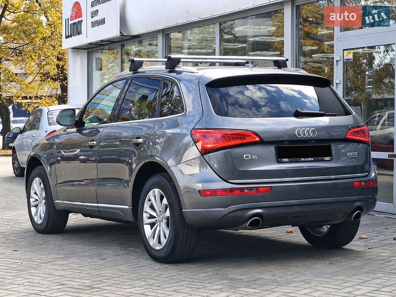 Позашляховик / Кросовер Audi Q5 2015 в Дніпрі