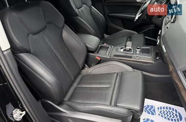 Внедорожник / Кроссовер Audi Q5 2018 в 