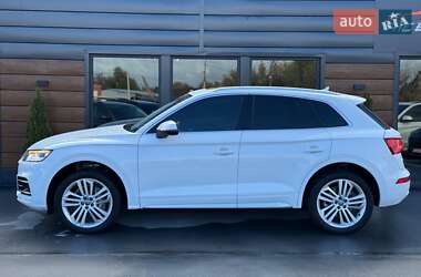 Внедорожник / Кроссовер Audi Q5 2018 в 