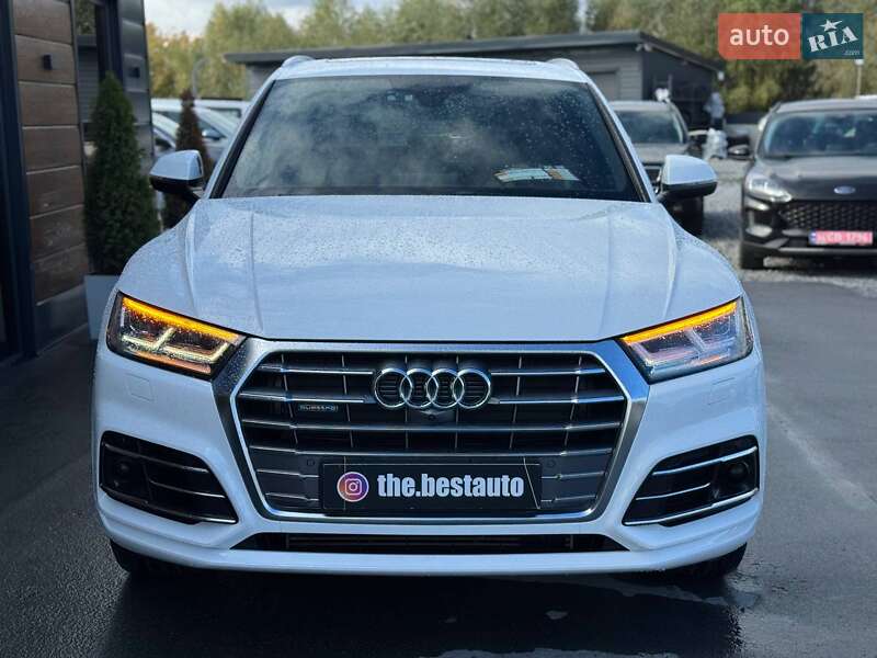 Позашляховик / Кросовер Audi Q5 2018 в Рівному