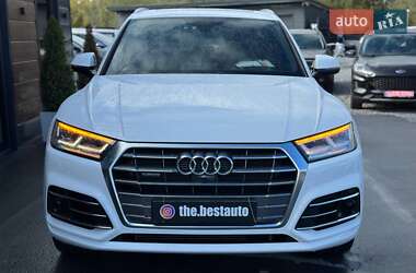 Внедорожник / Кроссовер Audi Q5 2018 в 