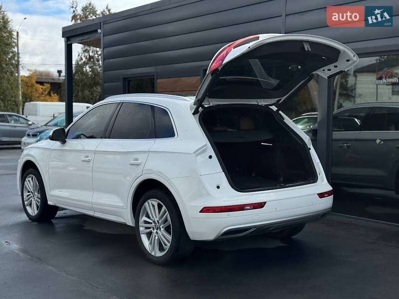 Позашляховик / Кросовер Audi Q5 2018 в Рівному