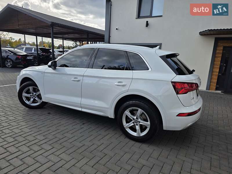 Внедорожник / Кроссовер Audi Q5 2017 в Коломые